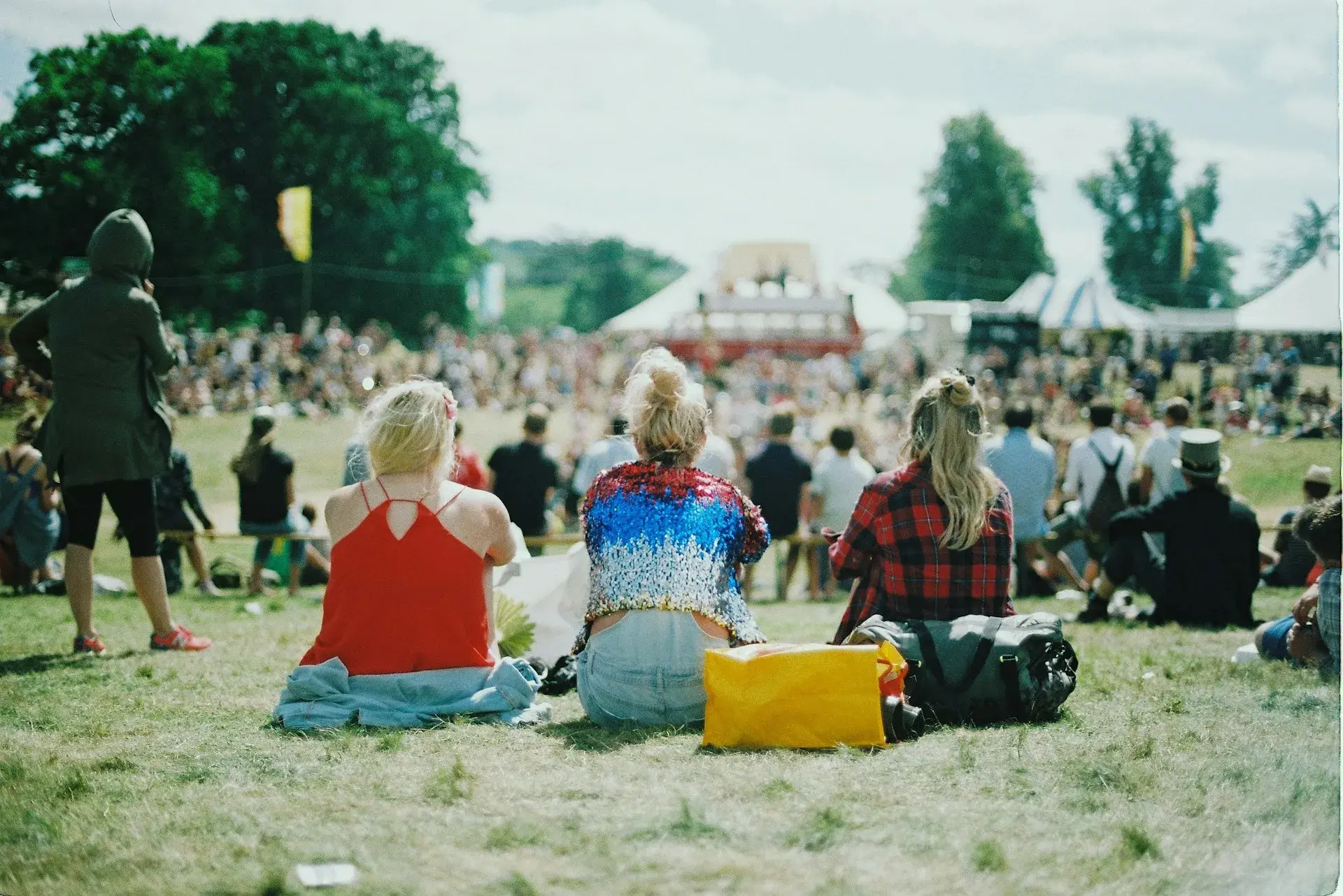 Festivalbesucher bei La Tijera