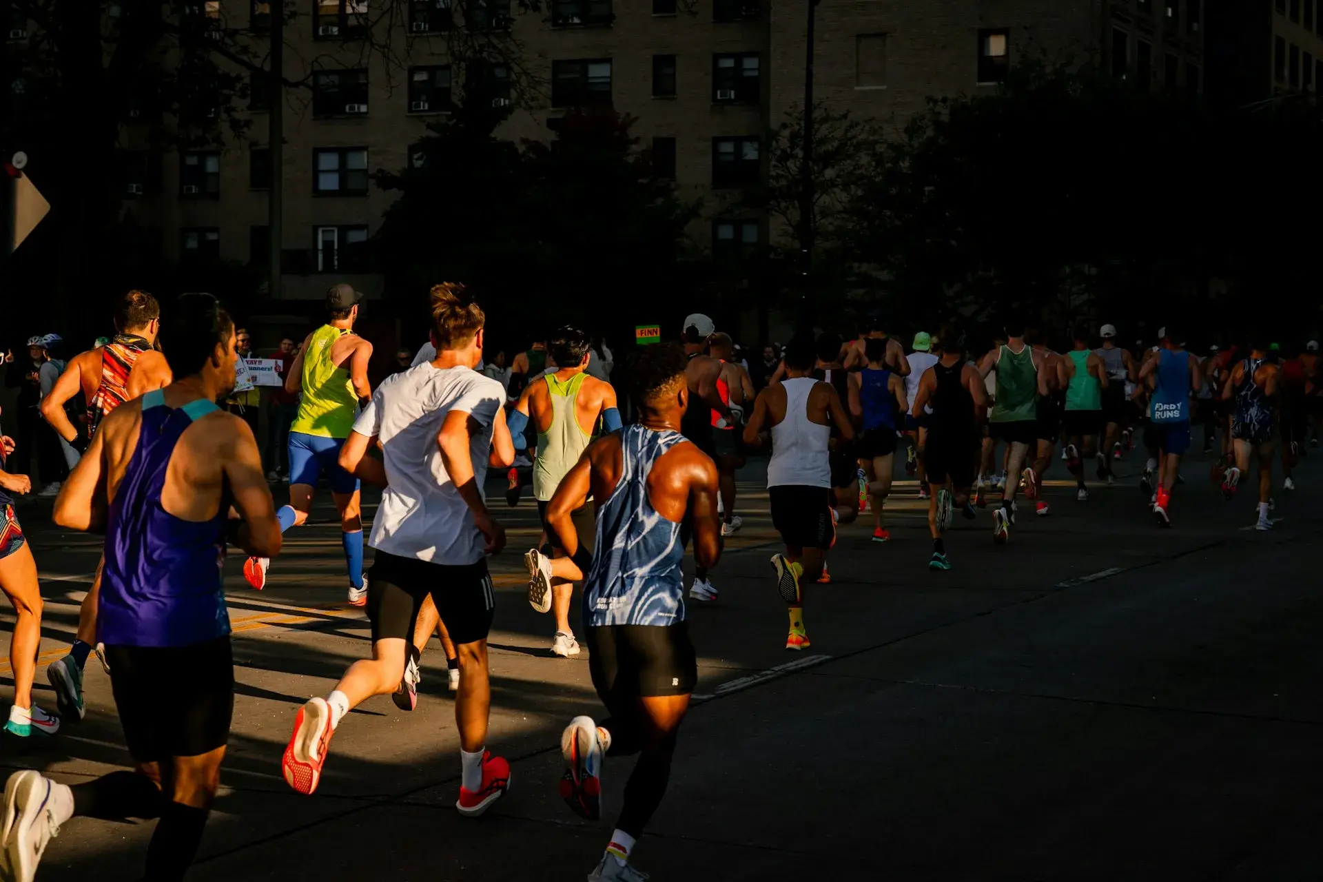 Participantes en la XII 5KM Nocturna El Rosario